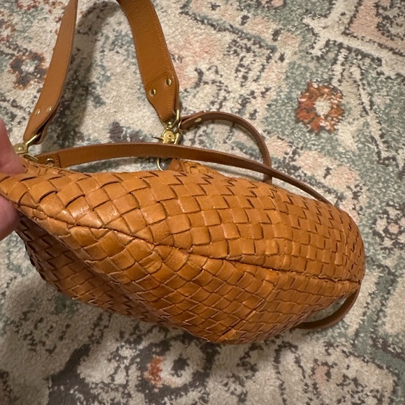 CLARE V - Moyen natural/ tan leather messenger bag - Picture 6 of 12